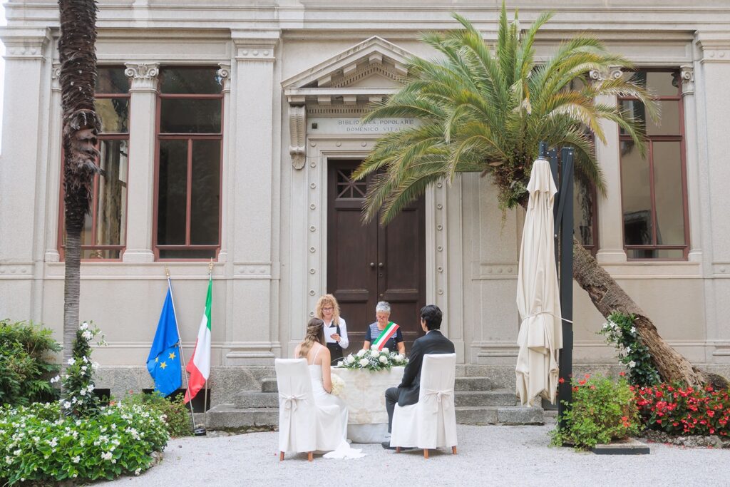 Eloping in Bellagio Lake Como - Bellagio town hall